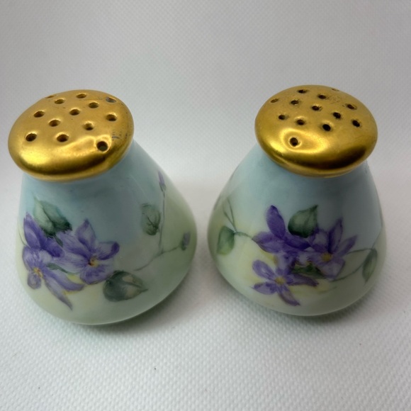 Vintage salt and pepper shaker floral gold top purple green made Bavaria lot 2 - Picture 2 of 7
